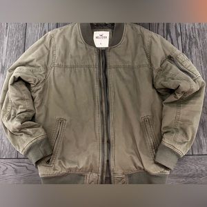 Men’s Hollister Army Green bomber jacket, XL GUC